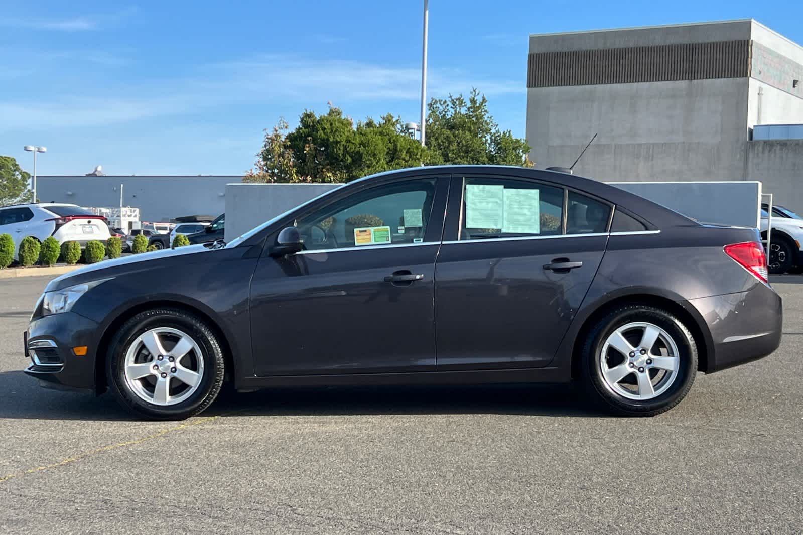 Thumbnail: 2015 Chevrolet Cruze - 9