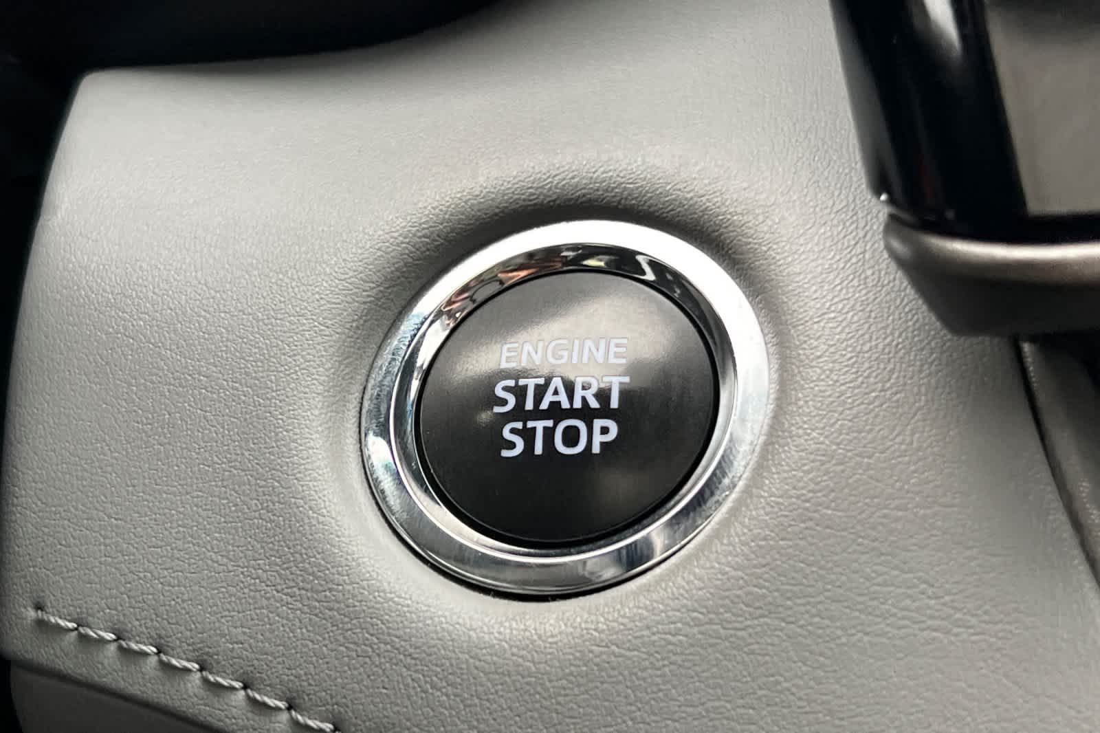 Thumbnail: 2023 Toyota Highlander - 25