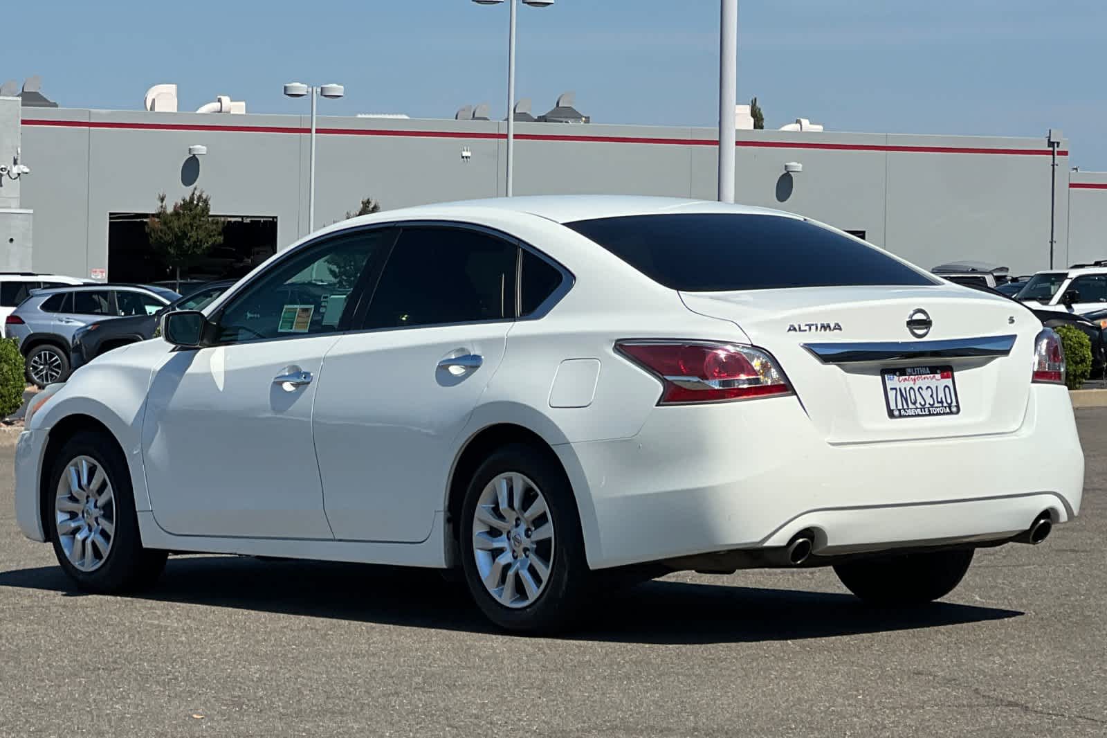 Thumbnail: 2015 Nissan Altima - 7