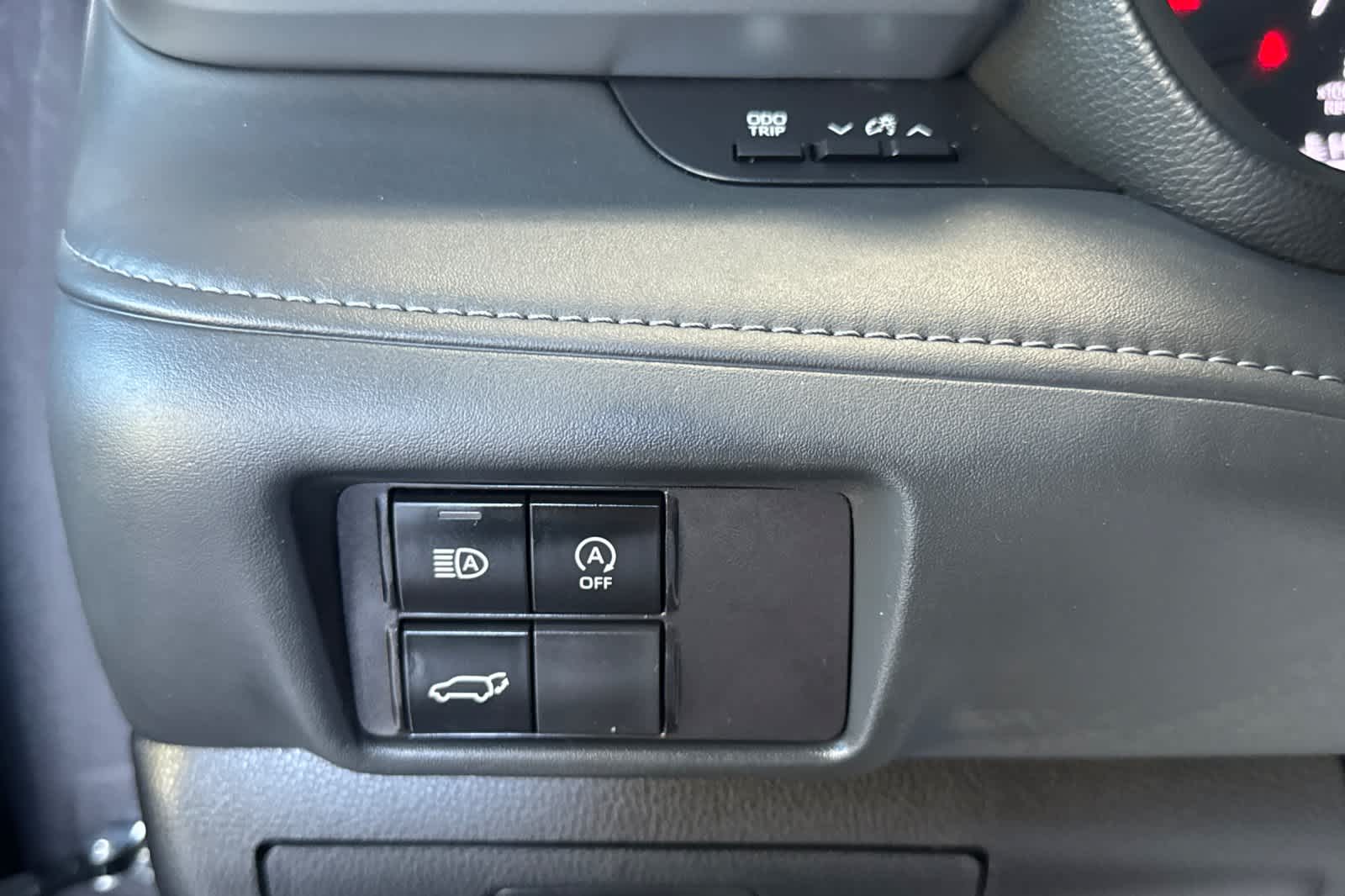 Thumbnail: 2024 Toyota Highlander - 32