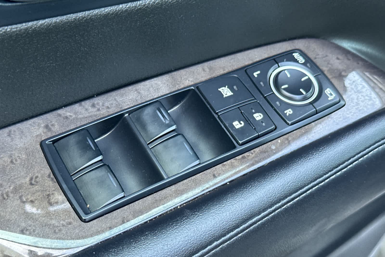 Thumbnail: 2015 Lexus RX - 13