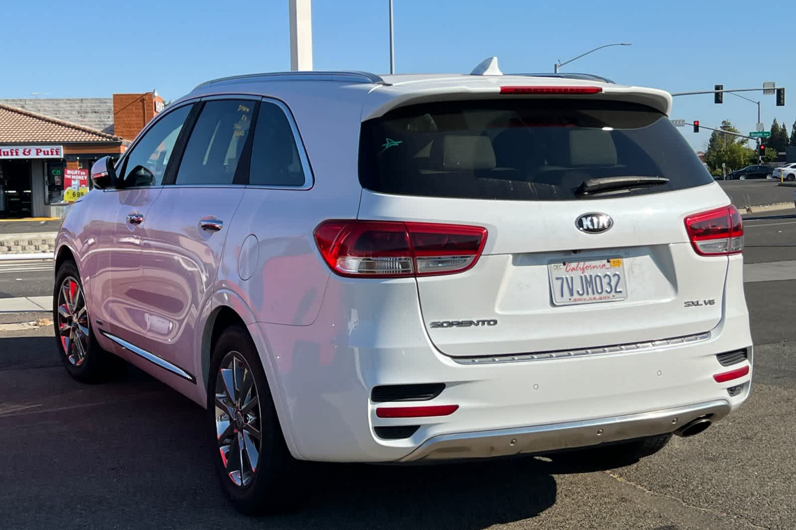 Thumbnail: 2017 Kia Sorento - 4