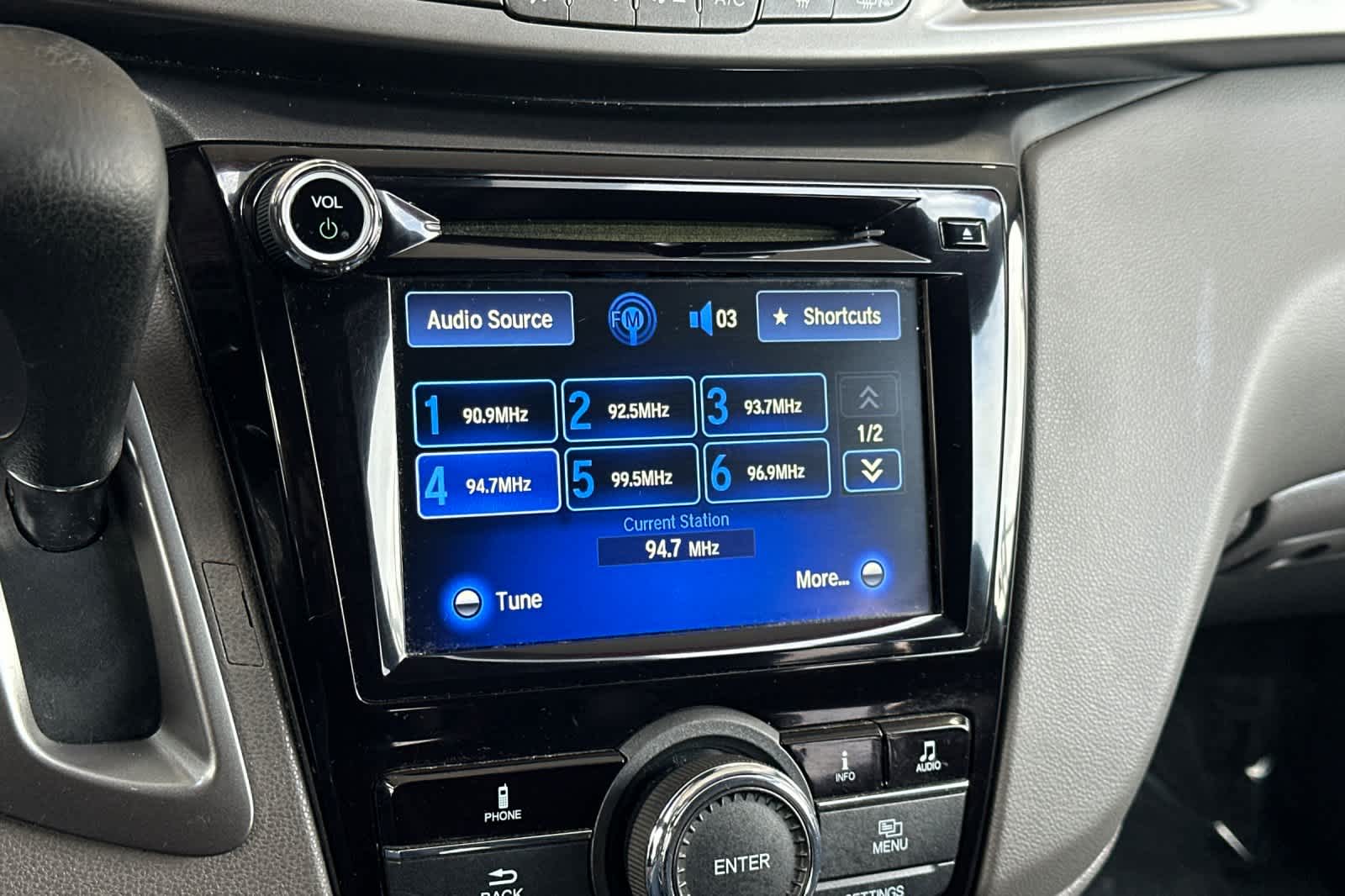 Thumbnail: 2016 Honda Odyssey - 21