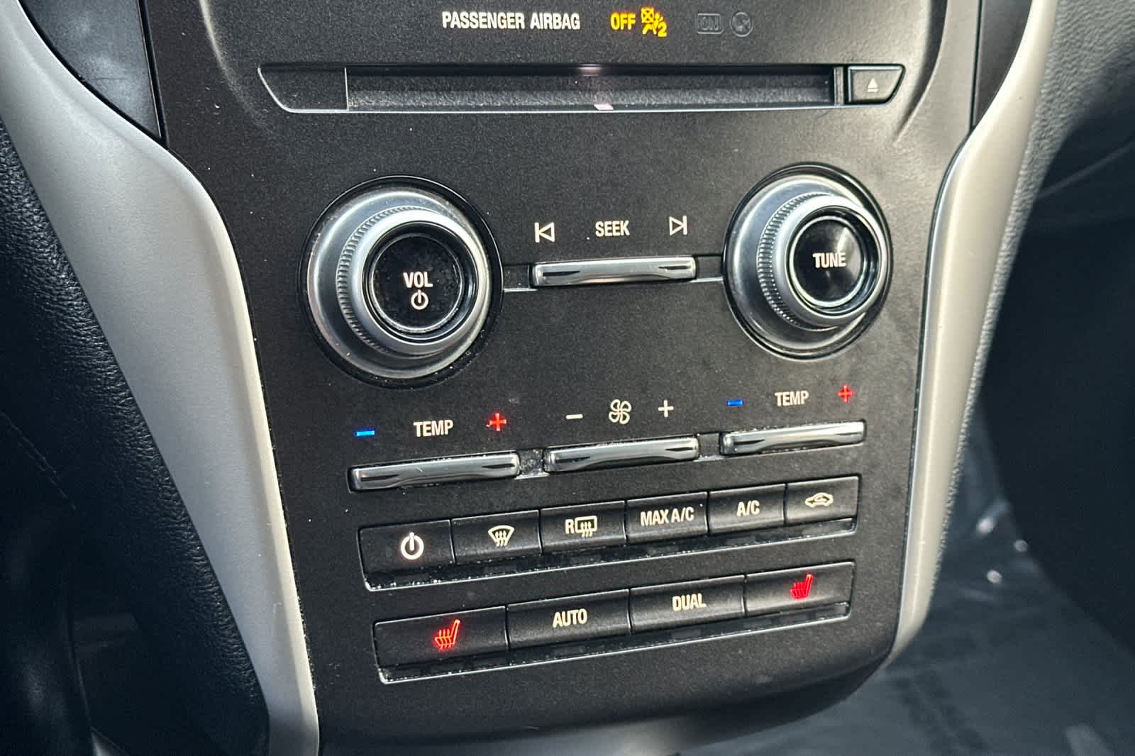 Thumbnail: 2017 Lincoln MKC - 23