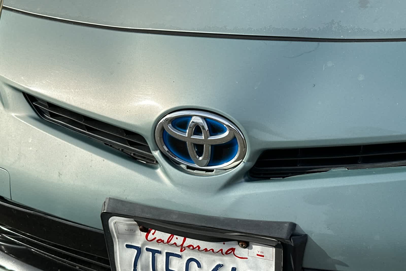 Thumbnail: 2012 Toyota Prius - 10