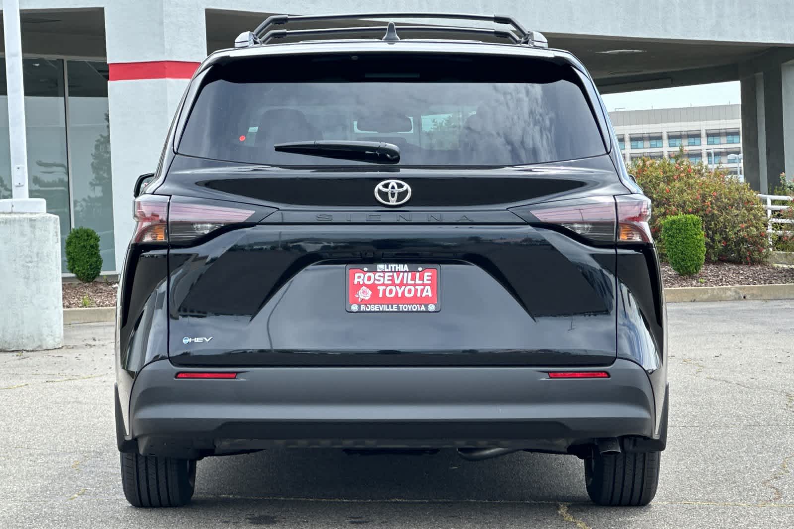 Thumbnail: 2026 Toyota Sienna - 7