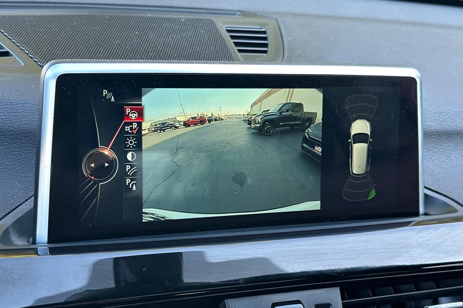 Thumbnail: 2017 BMW X1 - 21