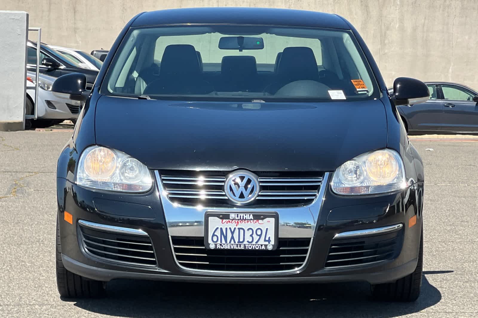 Thumbnail: 2010 Volkswagen Jetta - 10