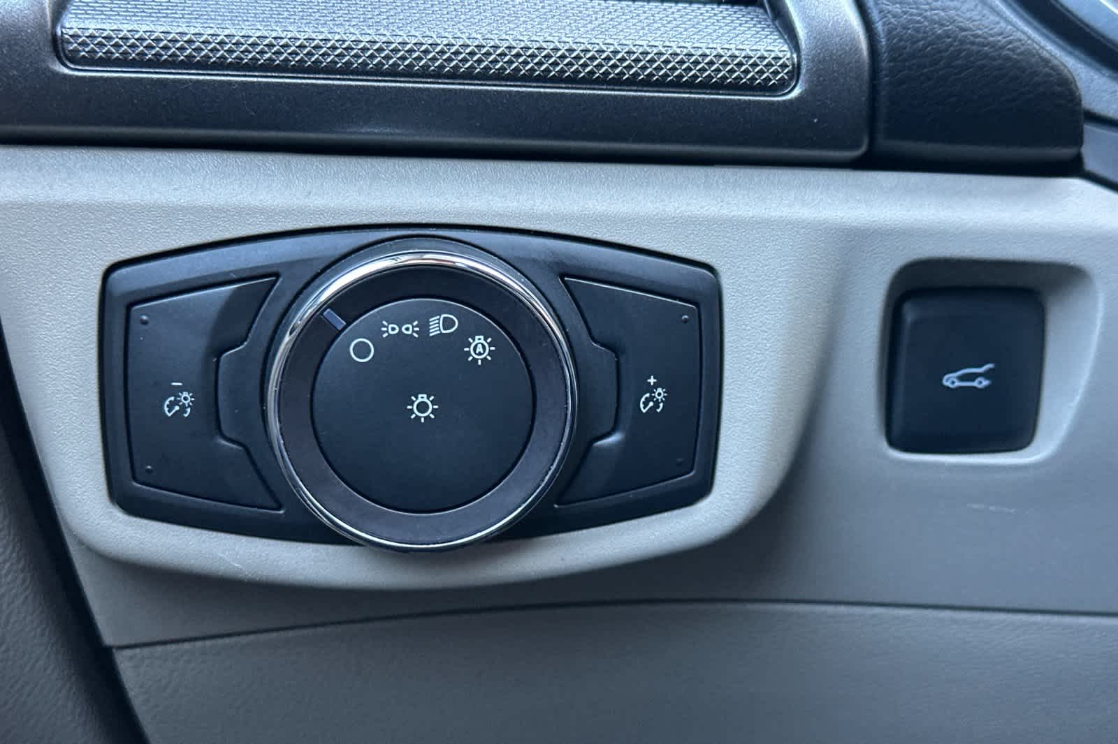 Thumbnail: 2019 Ford Fusion - 30