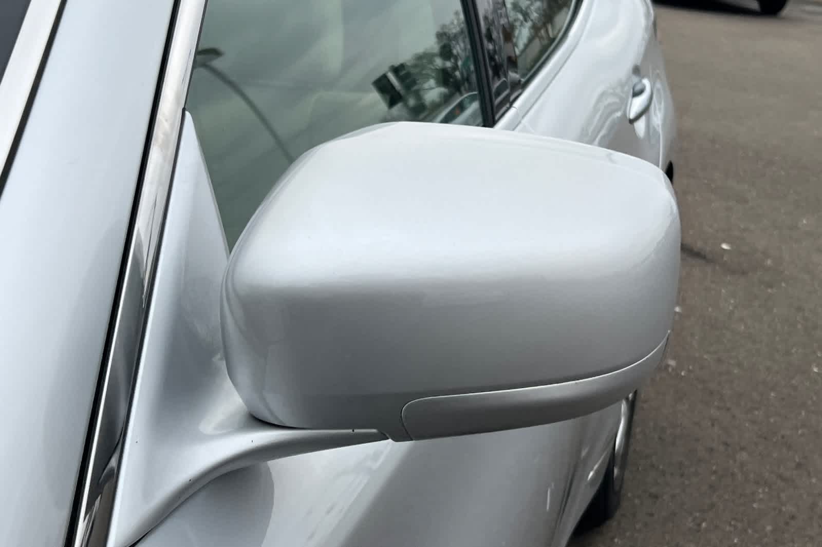 Thumbnail: 2012 INFINITI M37 - 21