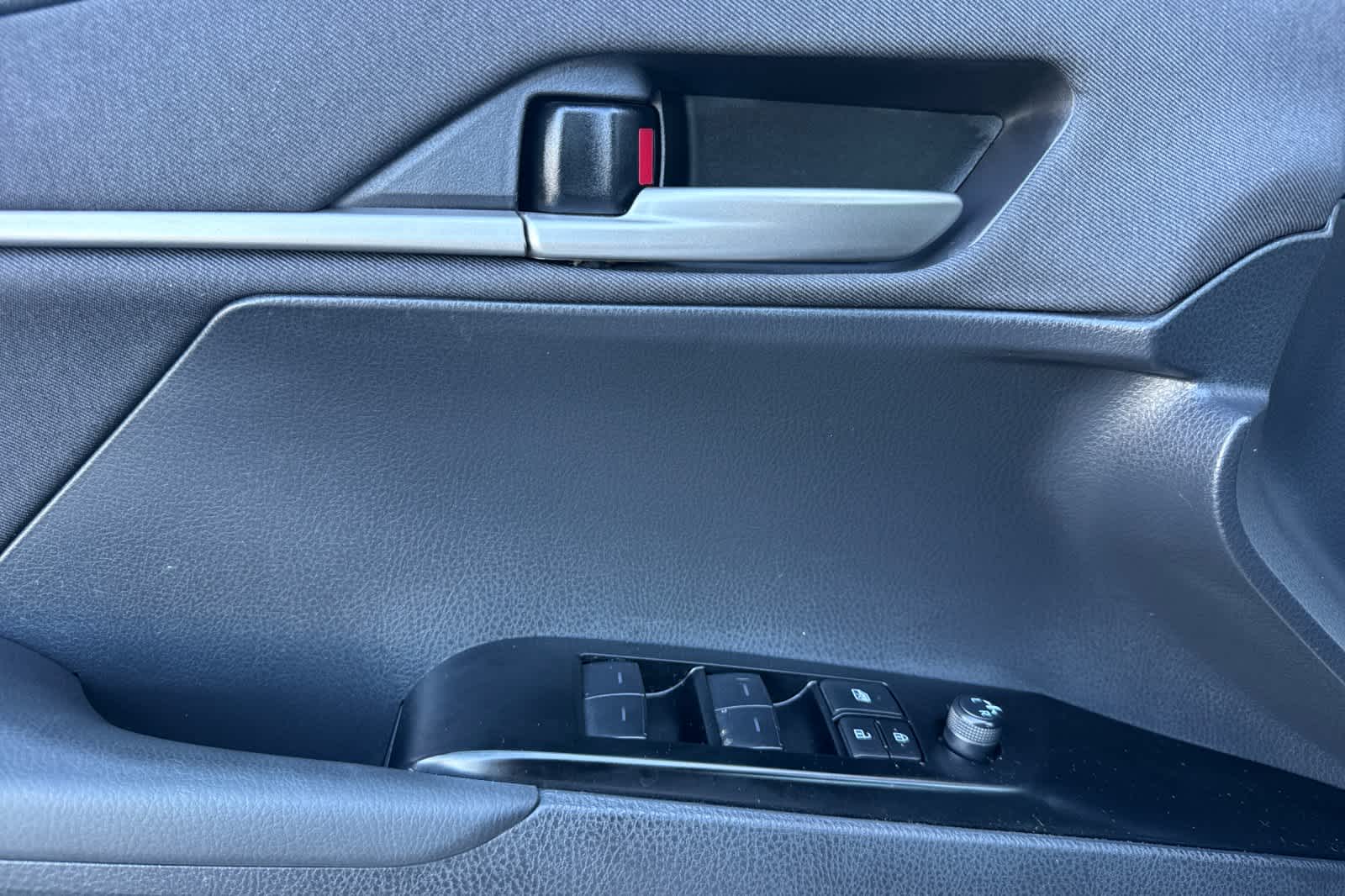 Thumbnail: 2025 Toyota Camry - 12