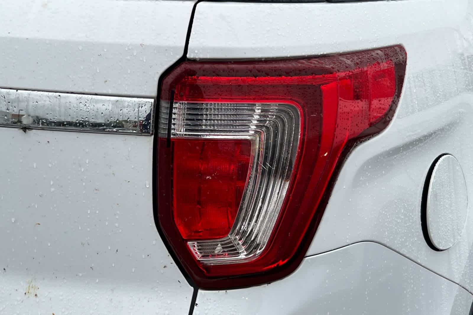 Thumbnail: 2017 Ford Explorer - 17