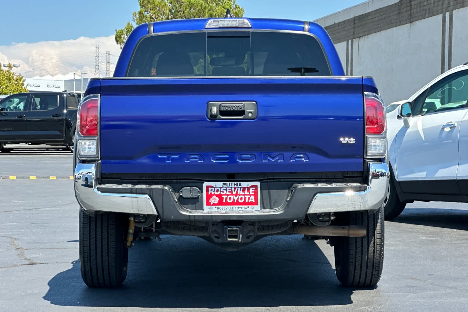 Thumbnail: 2023 Toyota Tacoma - 8