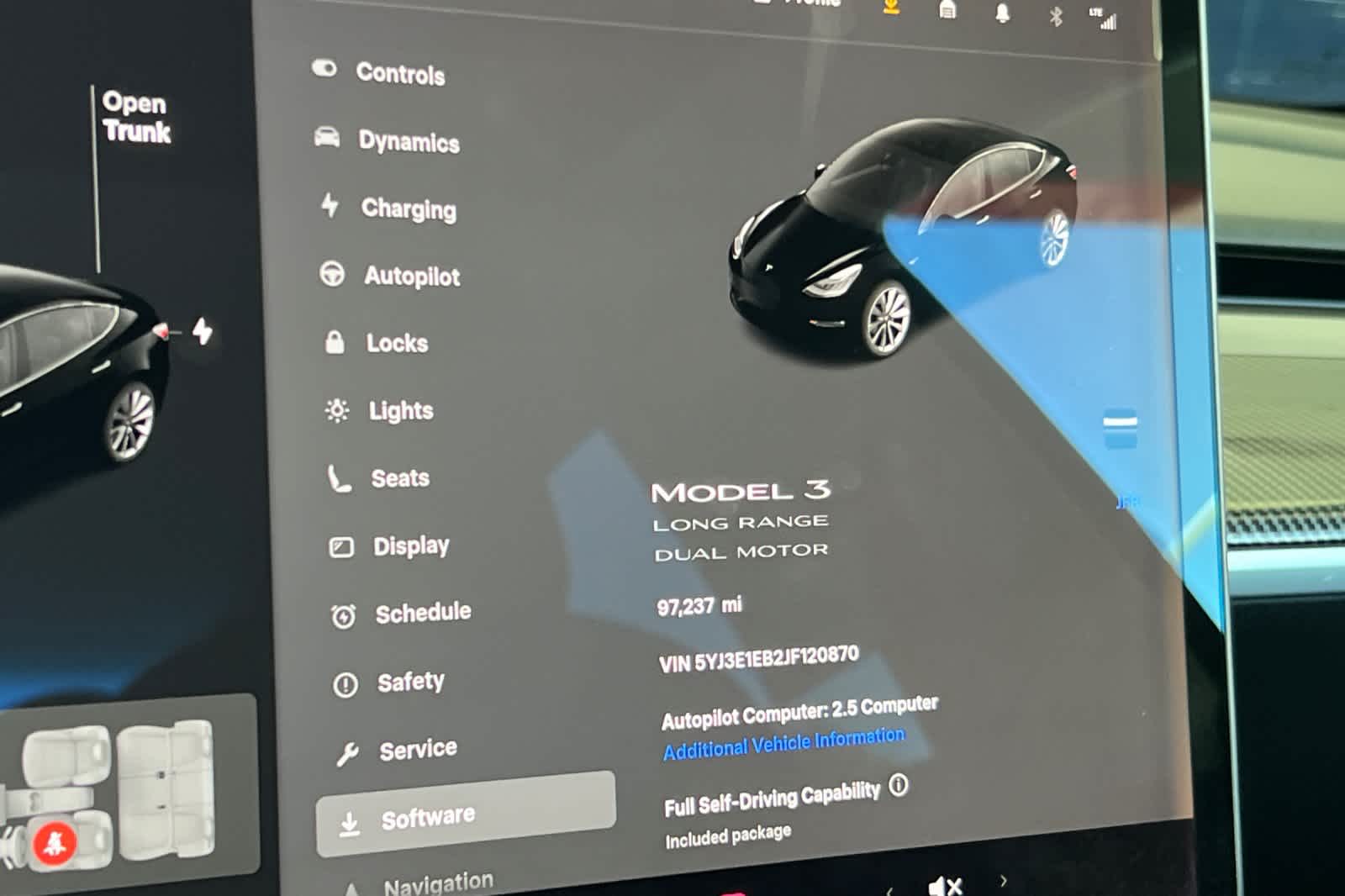 Thumbnail: 2018 Tesla Model 3 - 29