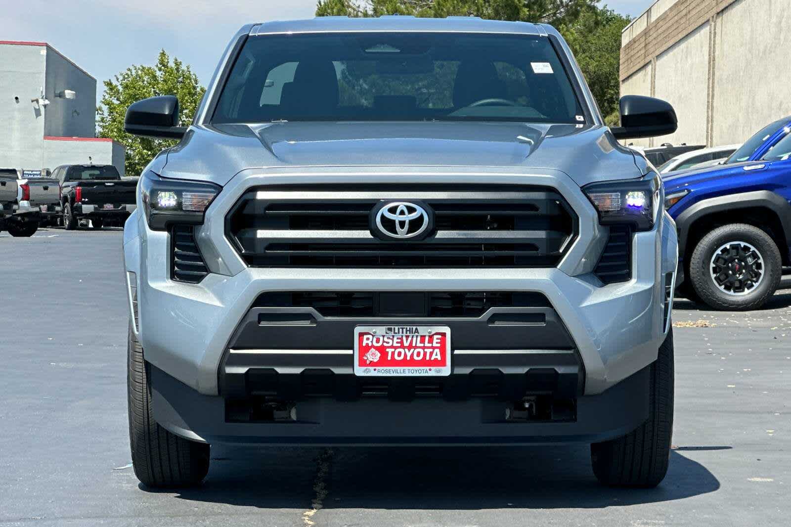 2025 Toyota Tacoma SR 10