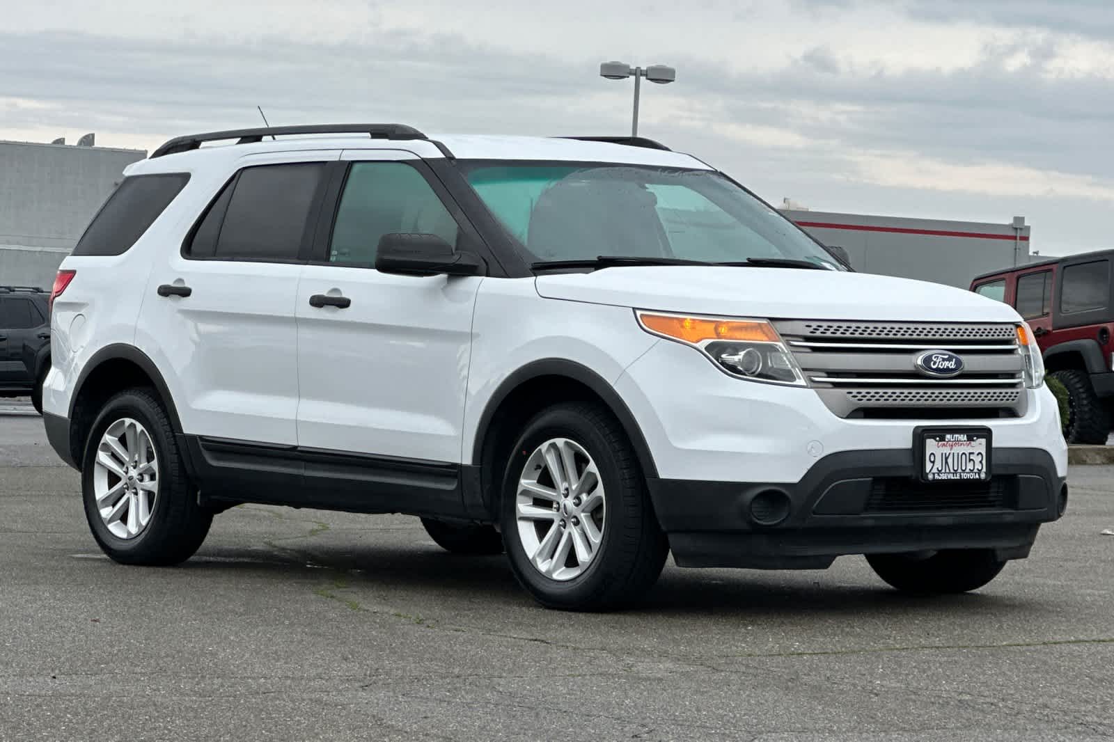 Thumbnail: 2015 Ford Explorer - 5
