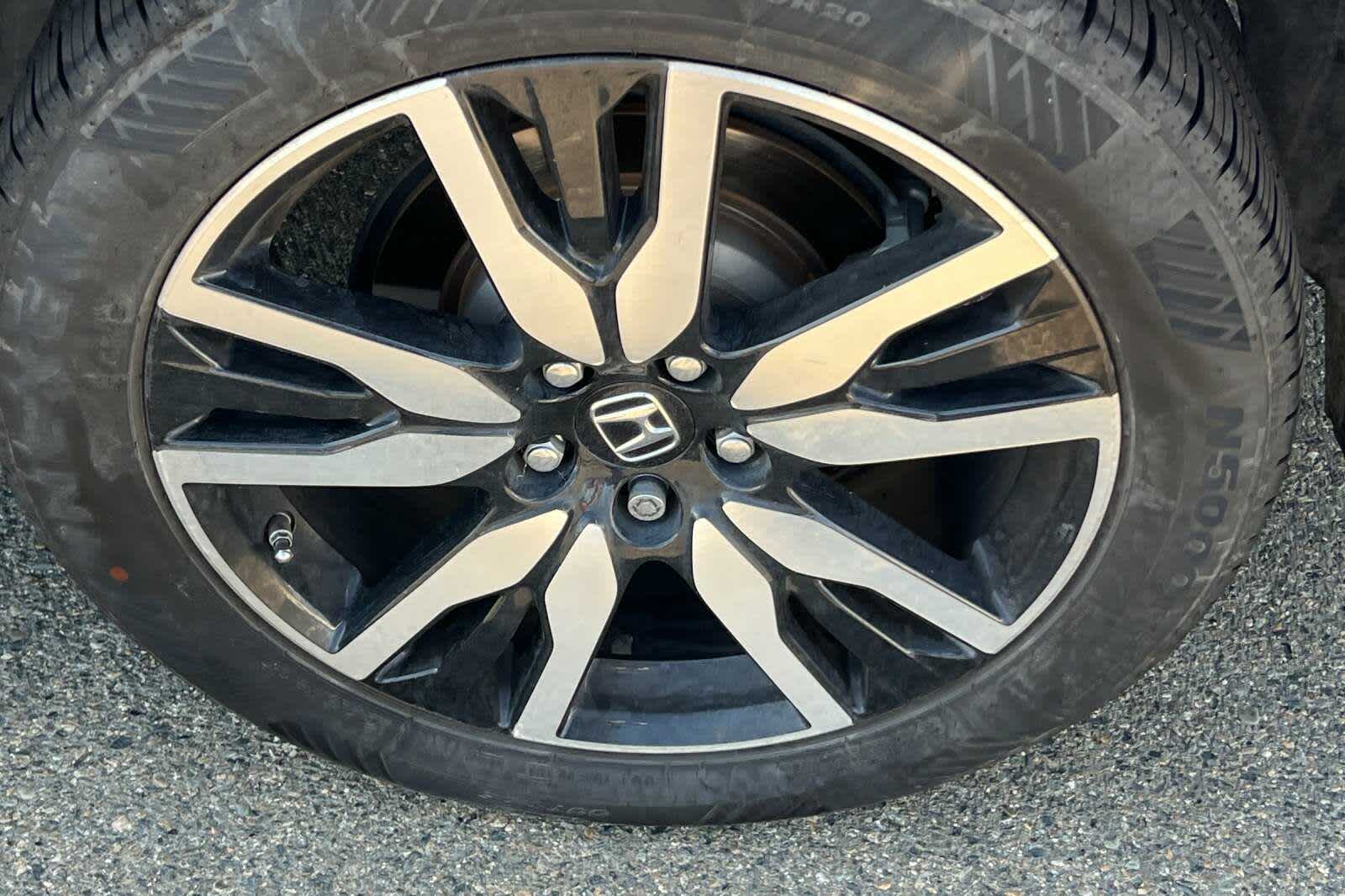 2022 Honda Pilot Elite 18