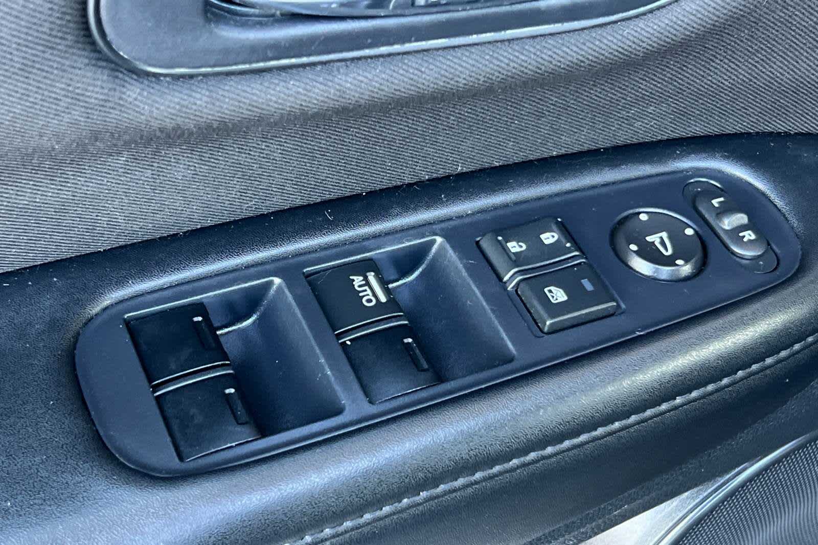 Thumbnail: 2018 Honda HR-V - 13