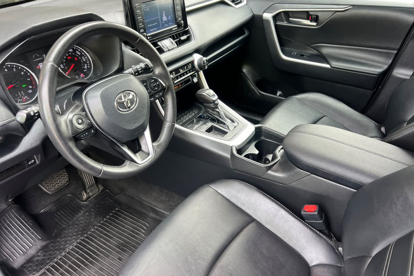 Thumbnail: 2021 Toyota RAV4 - 11