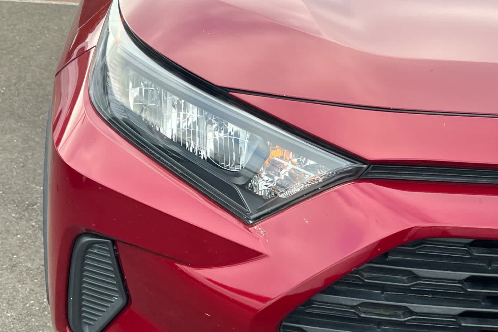 Thumbnail: 2021 Toyota RAV4 - 8