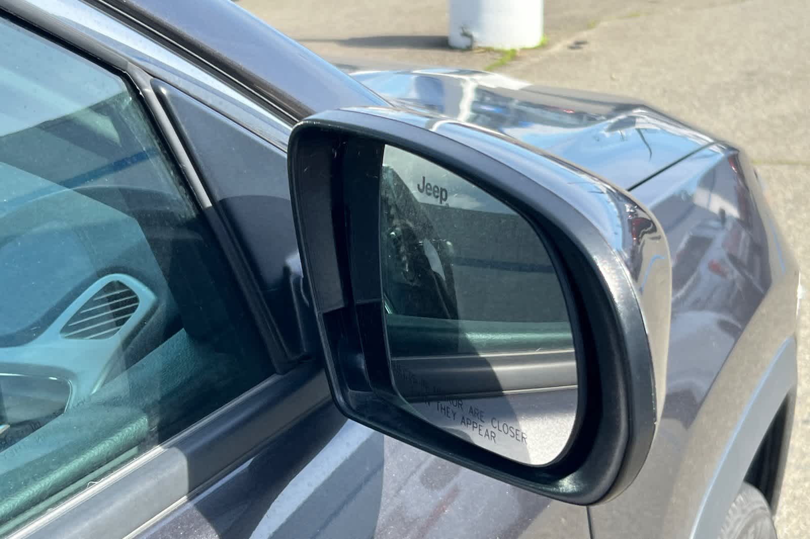 Thumbnail: 2018 Jeep Compass - 13