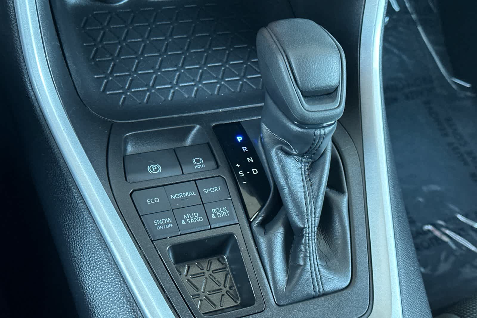 Thumbnail: 2024 Toyota RAV4 - 23