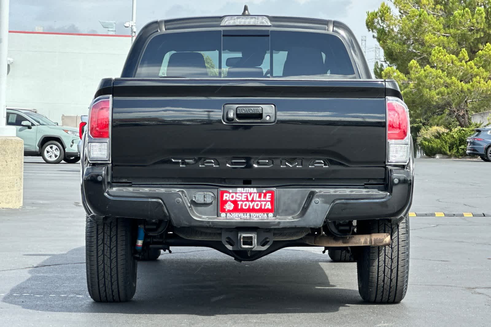 Thumbnail: 2023 Toyota Tacoma - 8