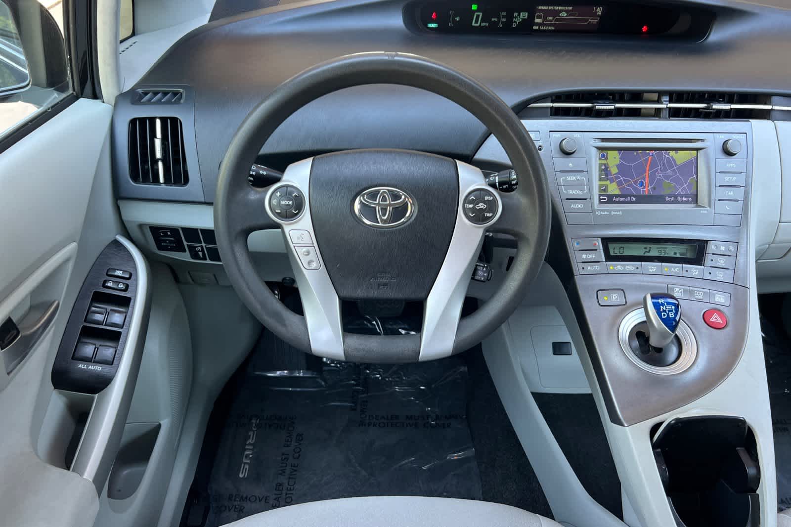 Thumbnail: 2013 Toyota Prius - 14