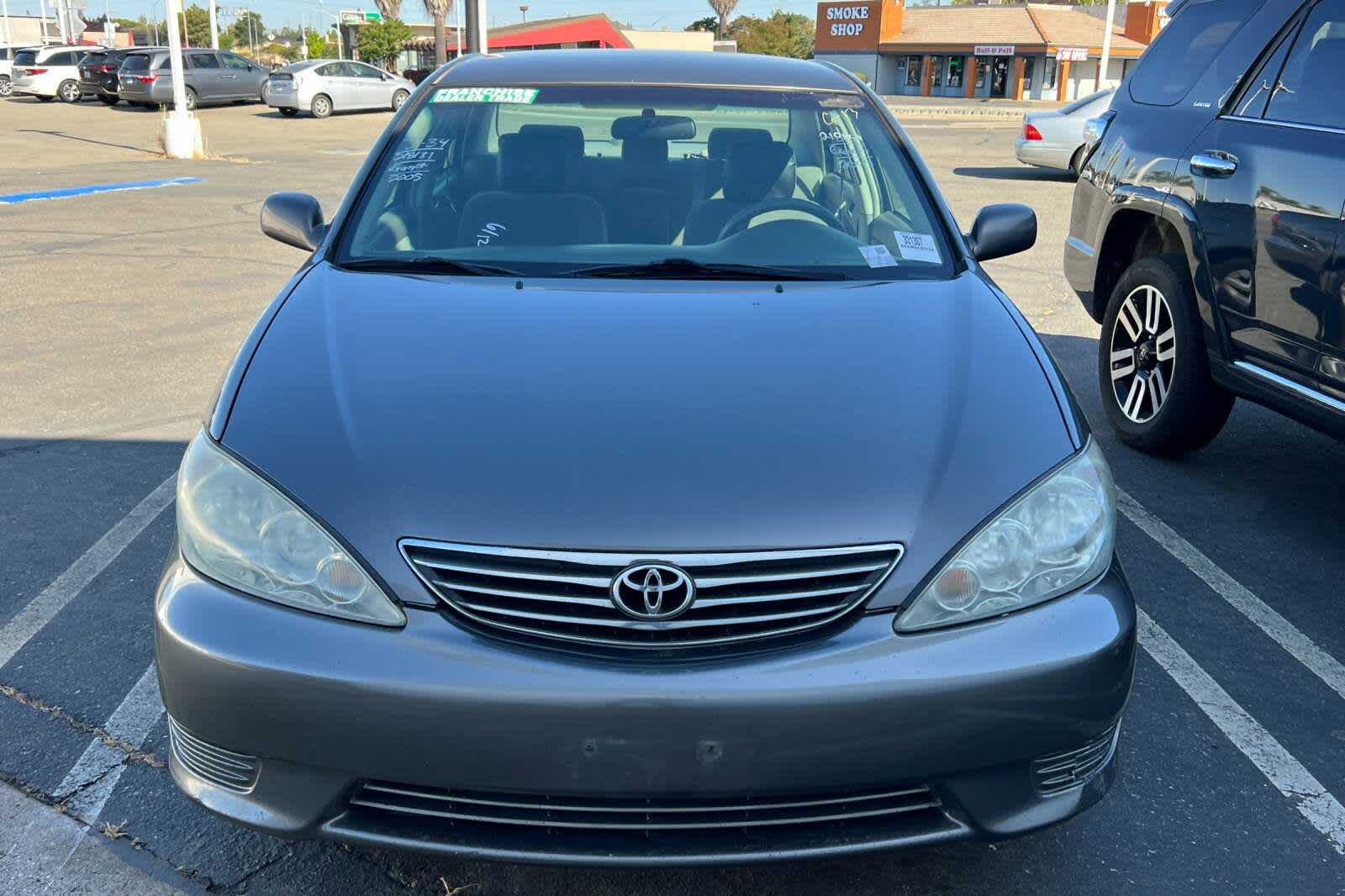 2005 Toyota Camry LE 6