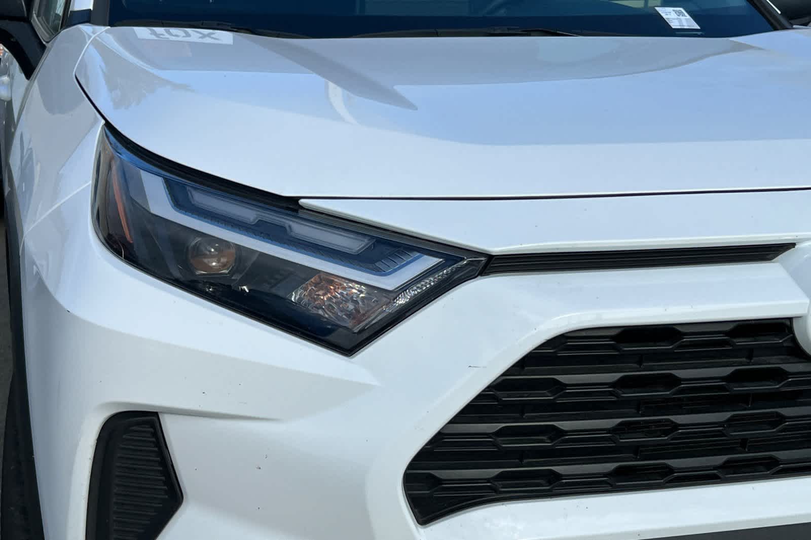 2023 Toyota RAV4 LE 9