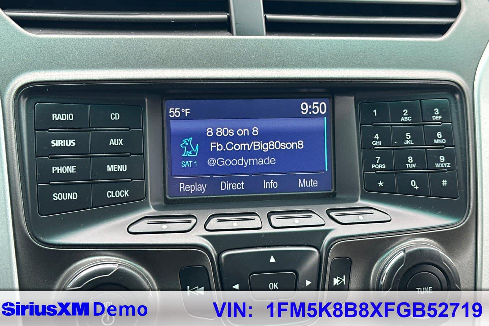 Thumbnail: 2015 Ford Explorer - 32