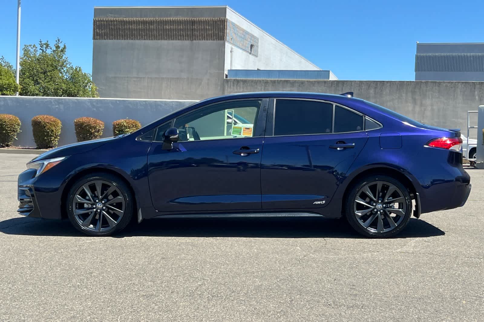 Thumbnail: 2024 Toyota Corolla - 9