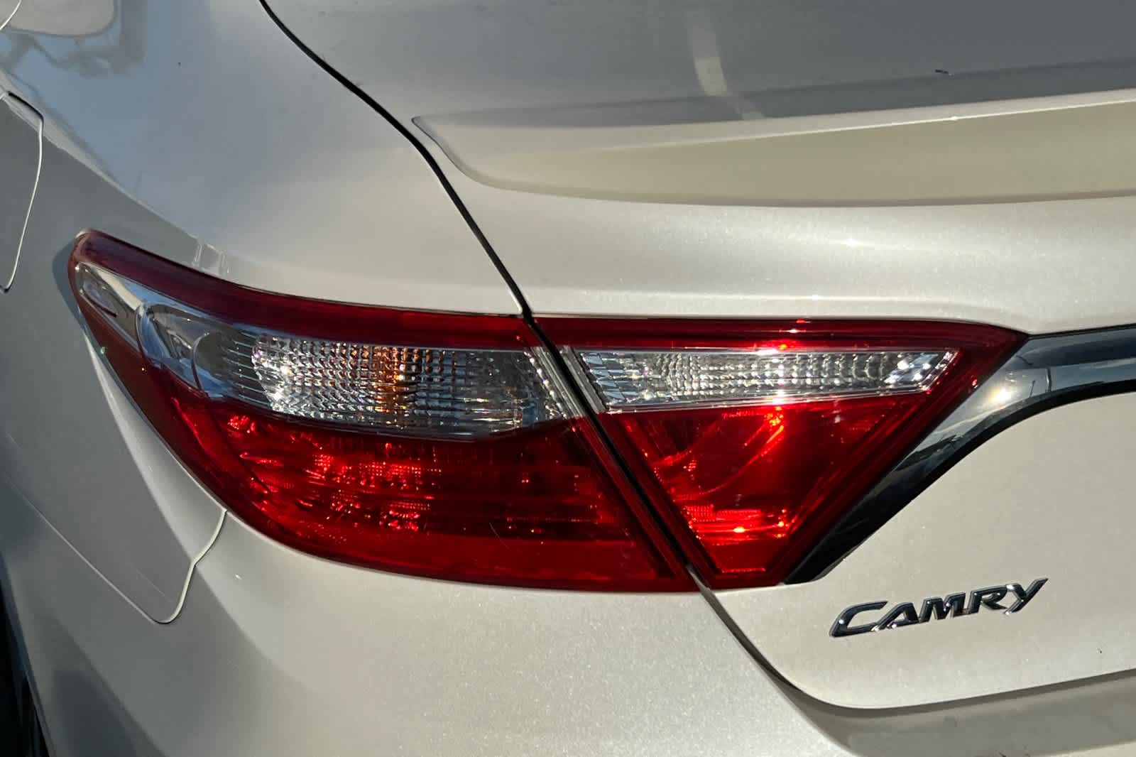 Thumbnail: 2016 Toyota Camry - 20