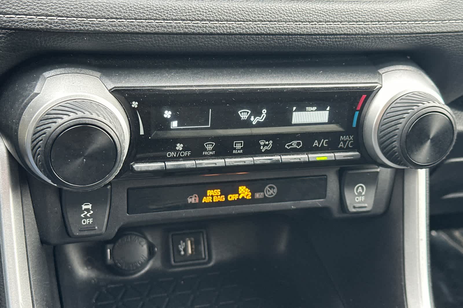 Thumbnail: 2024 Toyota RAV4 - 22