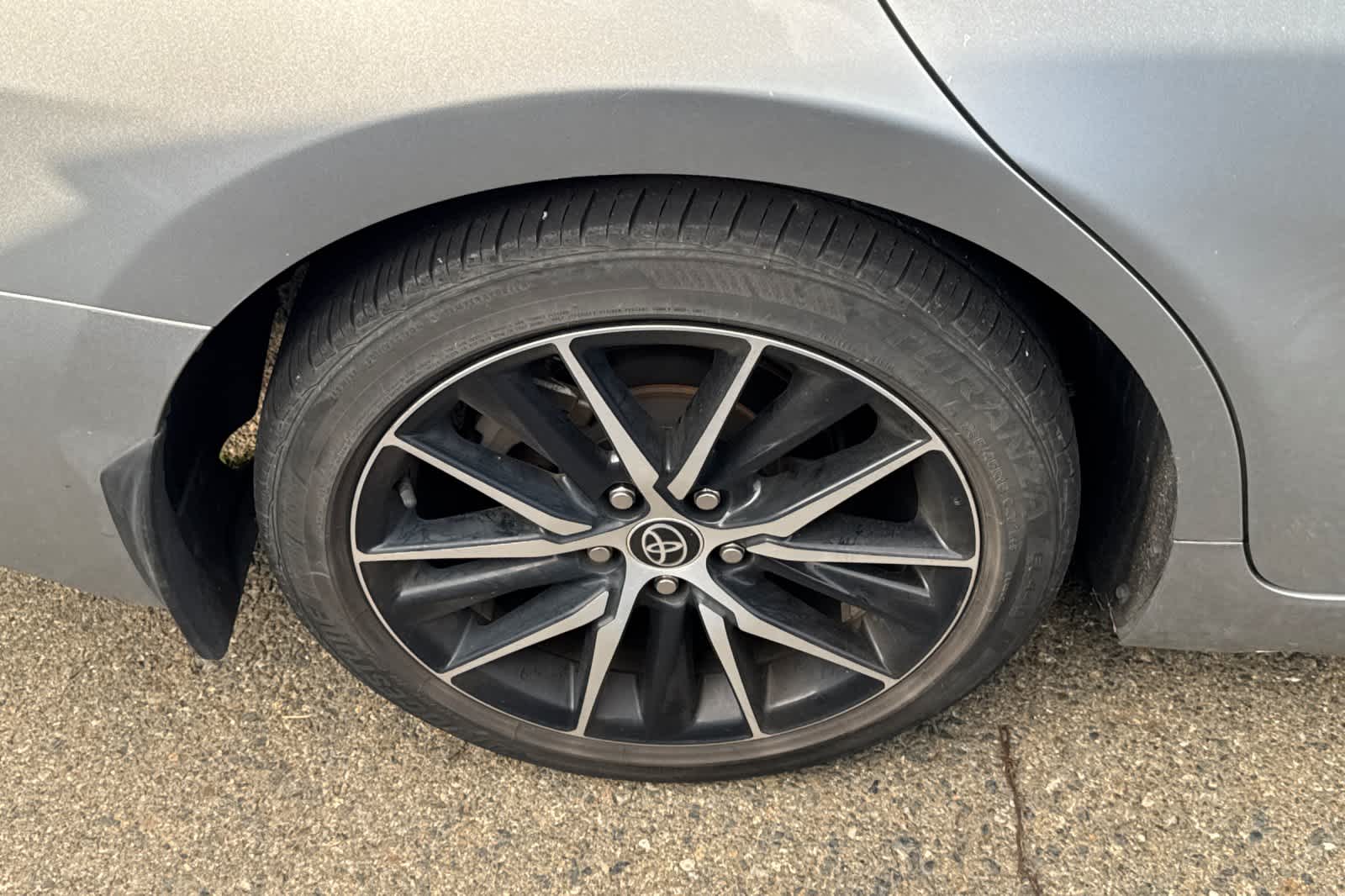 Thumbnail: 2022 Toyota Camry - 14