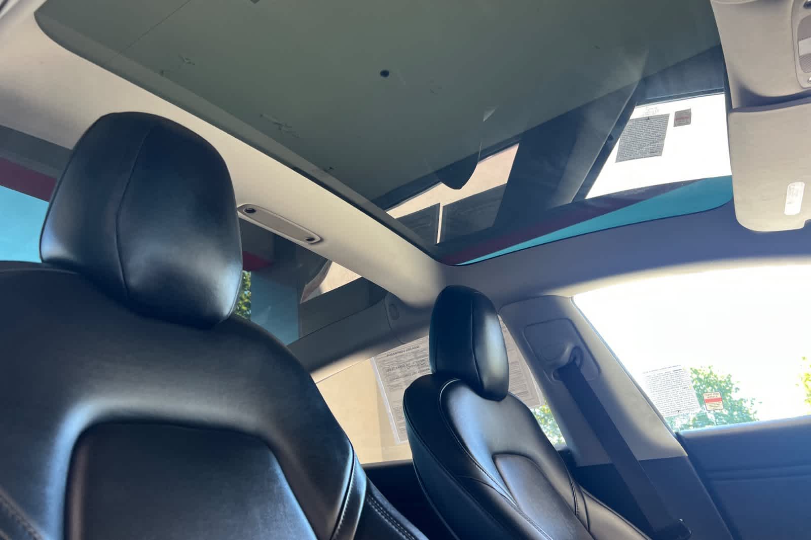 Thumbnail: 2018 Tesla Model 3 - 17
