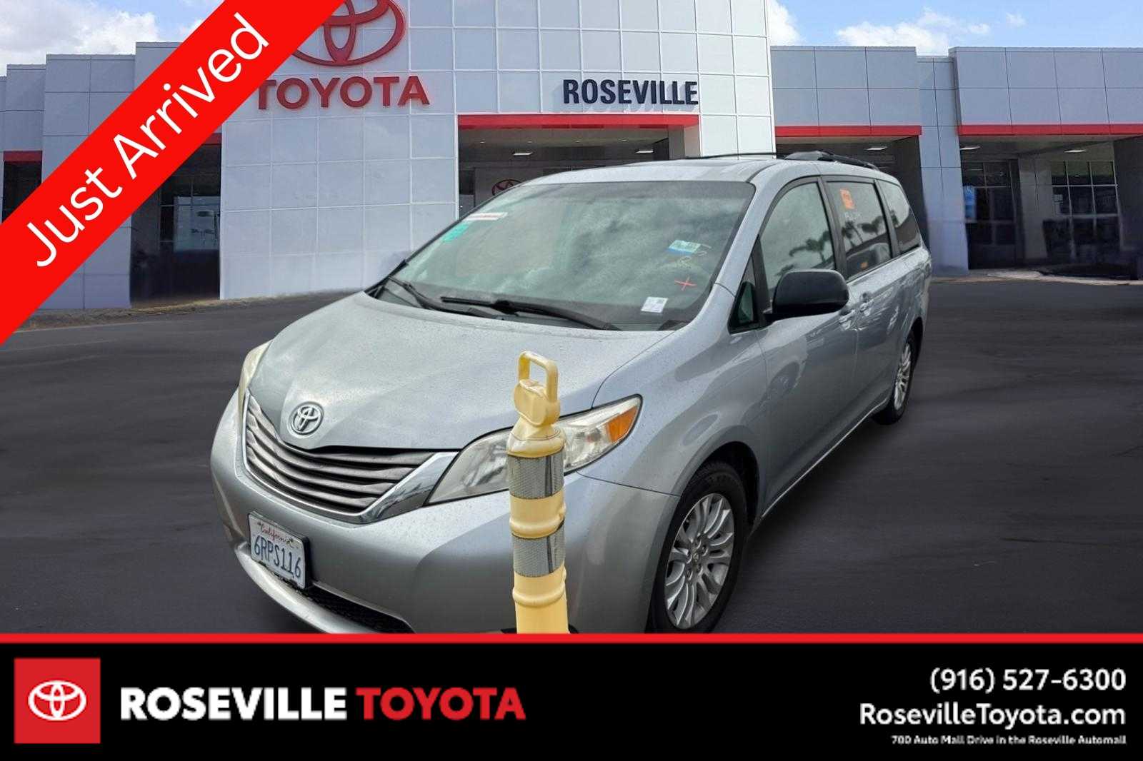 Thumbnail: 2011 Toyota Sienna - 1