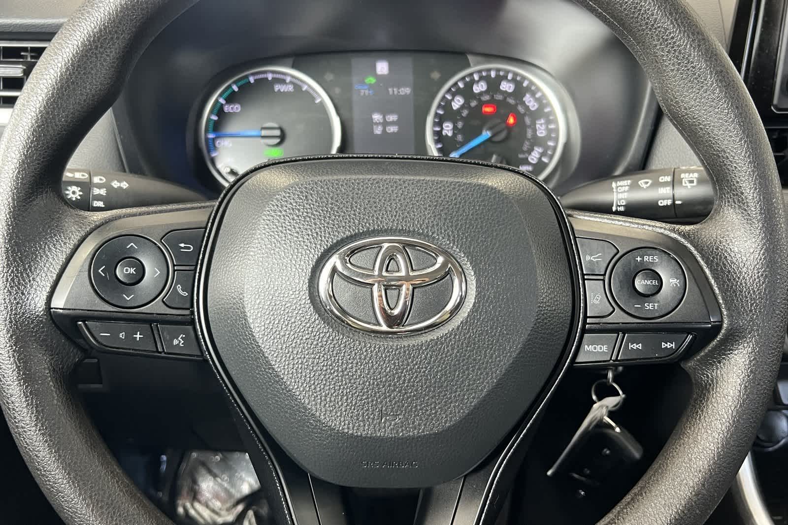 Thumbnail: 2022 Toyota RAV4 - 24