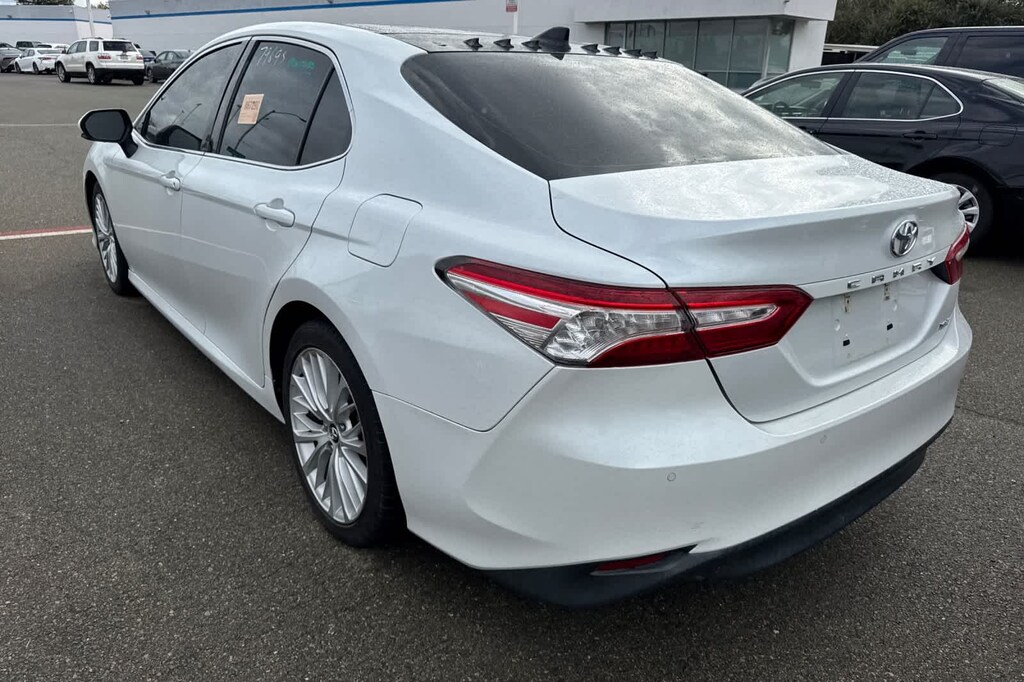 Used 2019 Toyota Camry XLE Sedan