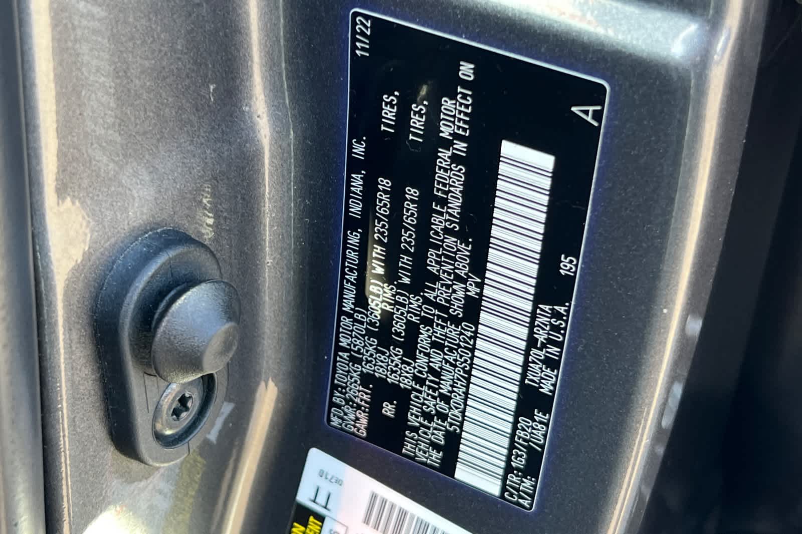 Thumbnail: 2023 Toyota Highlander - 31