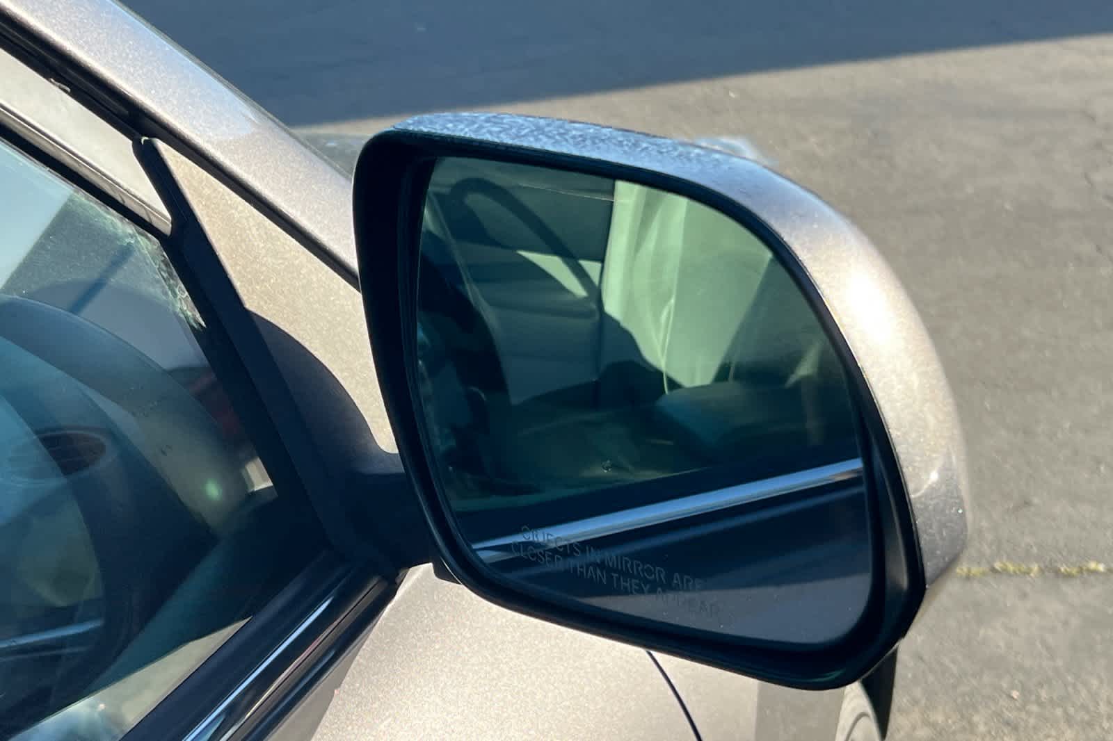 Thumbnail: 2012 Toyota Highlander - 13