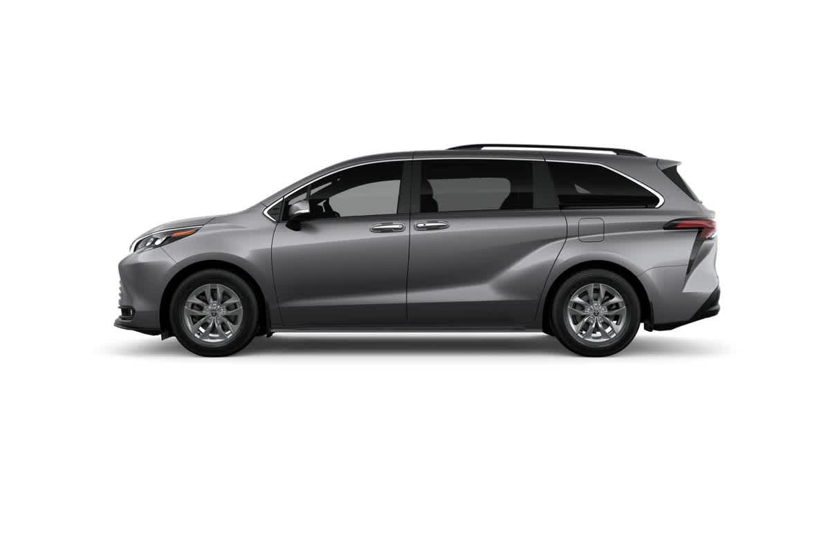 Thumbnail: 2026 Toyota Sienna - 4