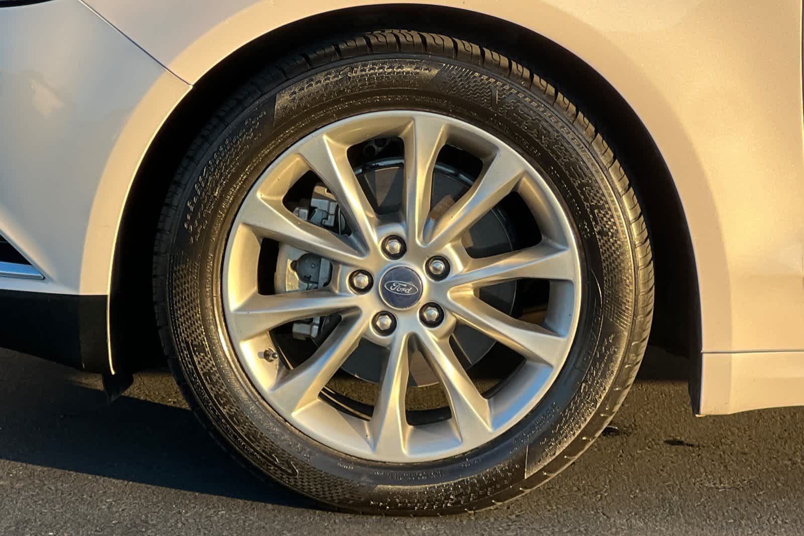 Thumbnail: 2017 Ford Fusion - 28