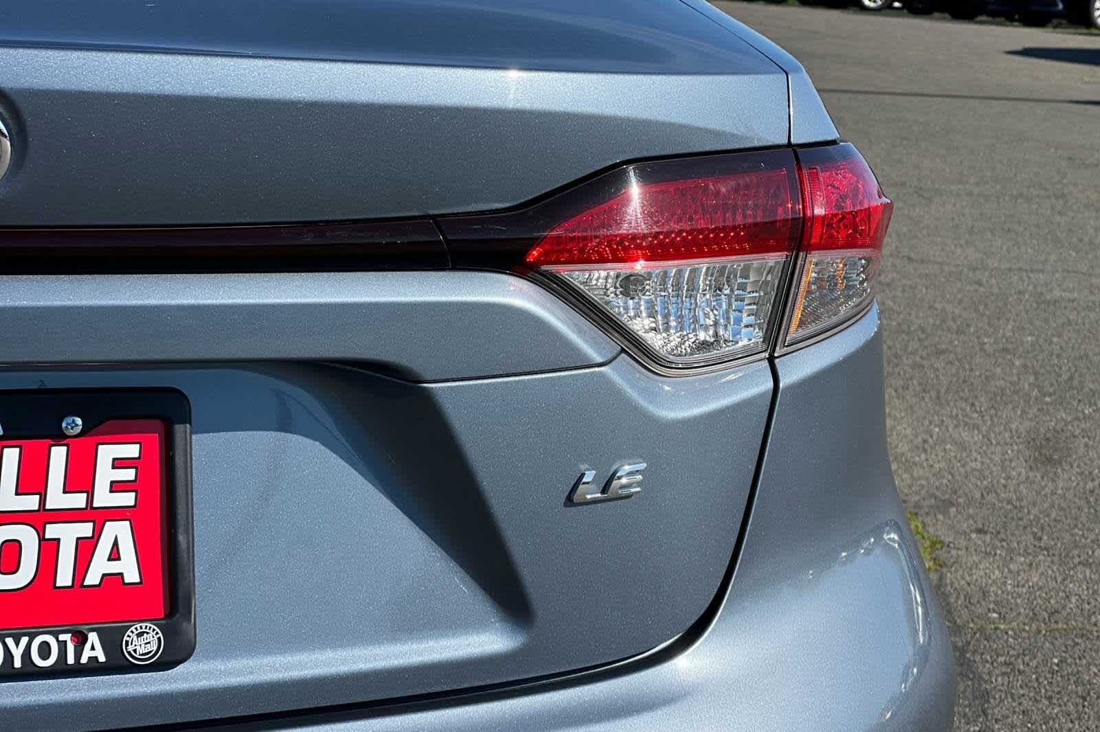 2022 Toyota Corolla LE 29