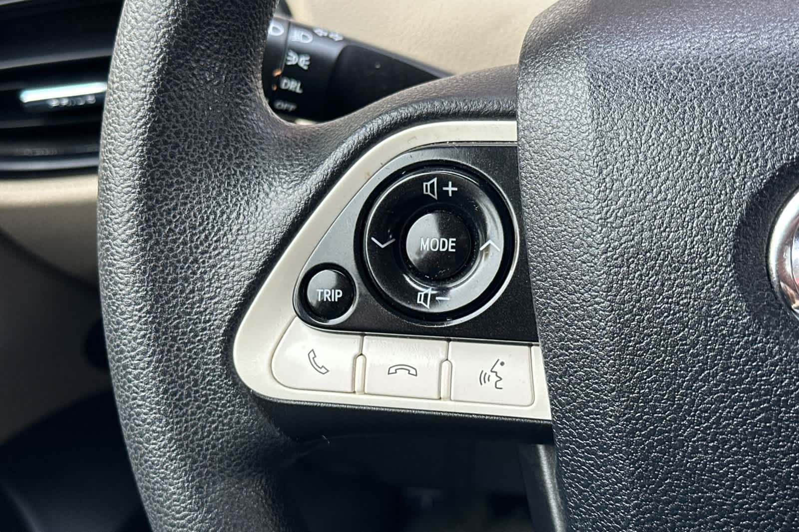 Thumbnail: 2016 Toyota Prius - 26