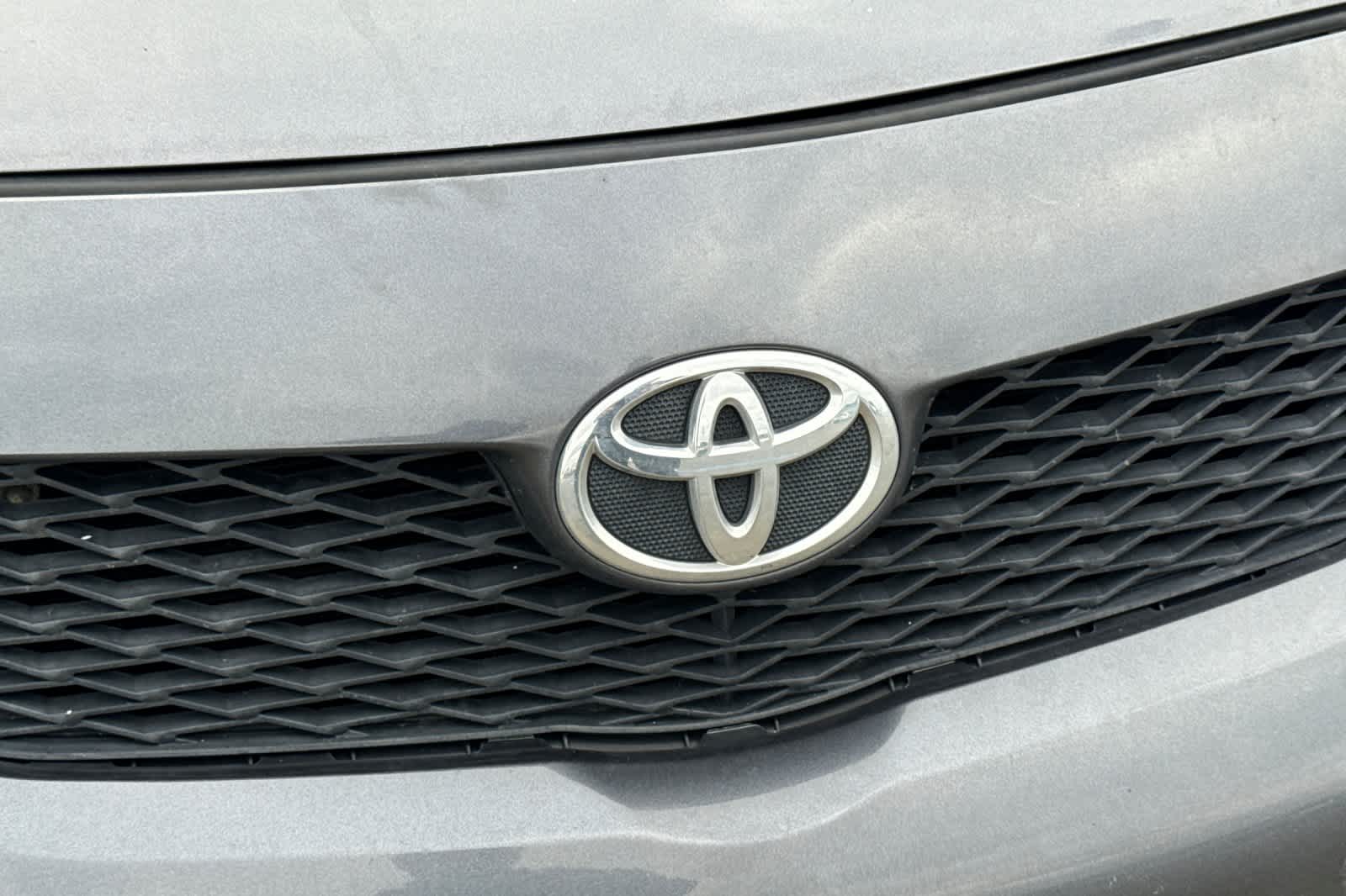 Thumbnail: 2010 Toyota Corolla - 10