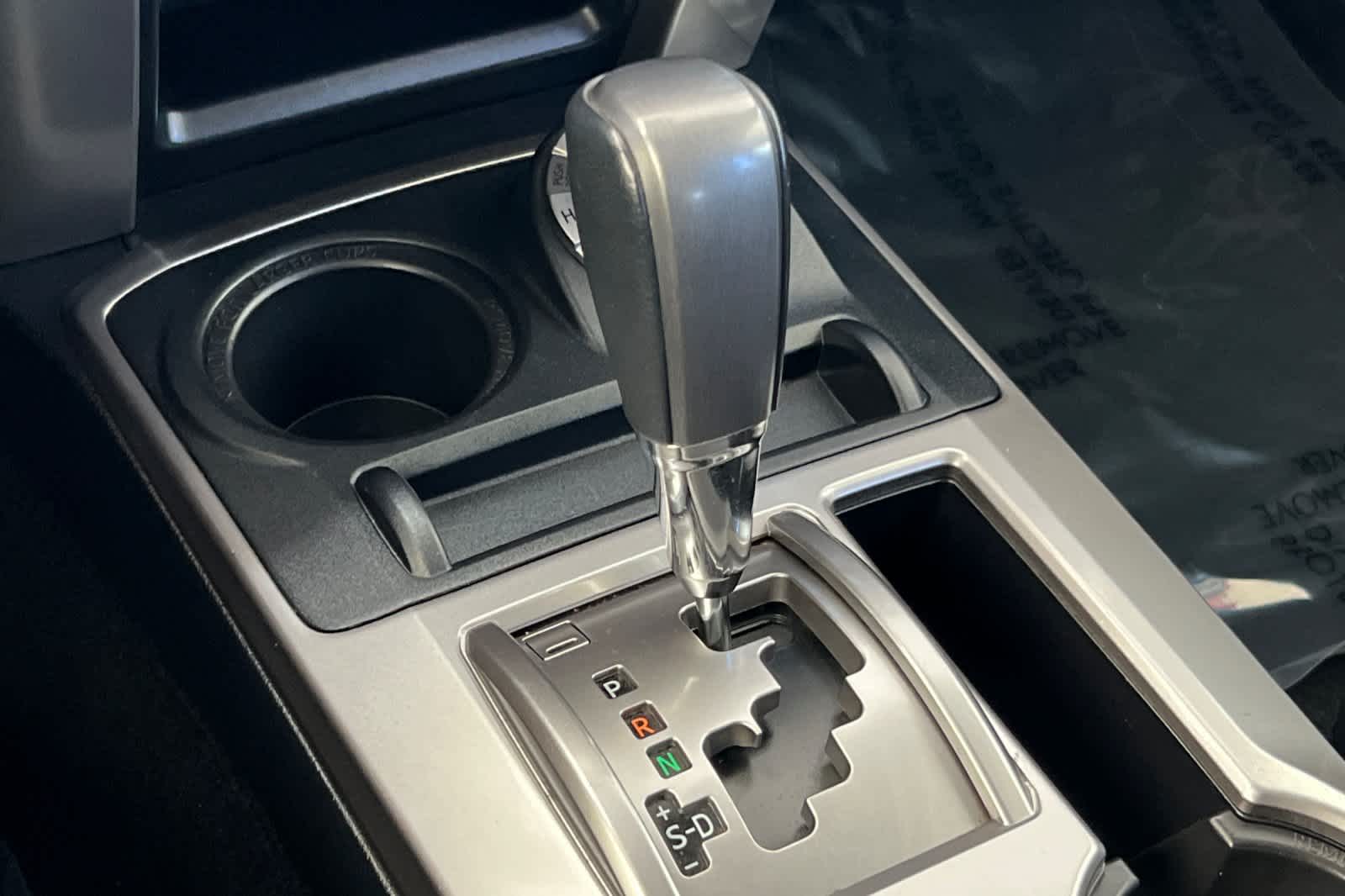 Thumbnail: 2022 Toyota 4Runner - 23