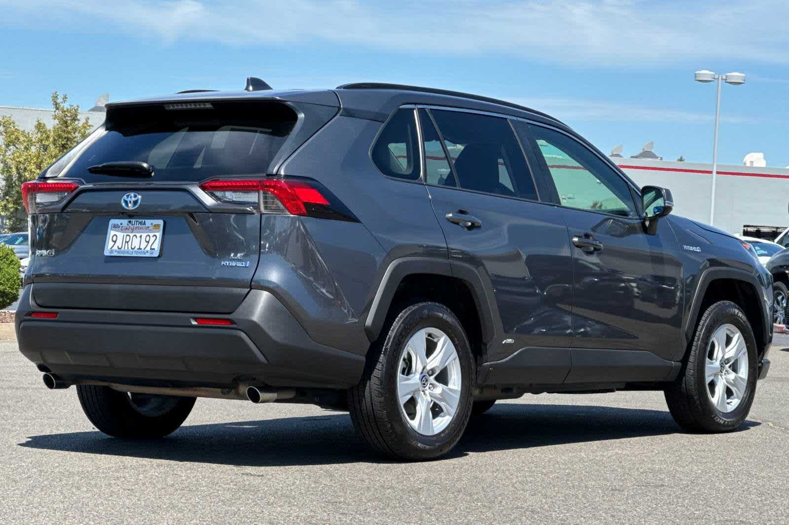 Thumbnail: 2020 Toyota RAV4 - 2