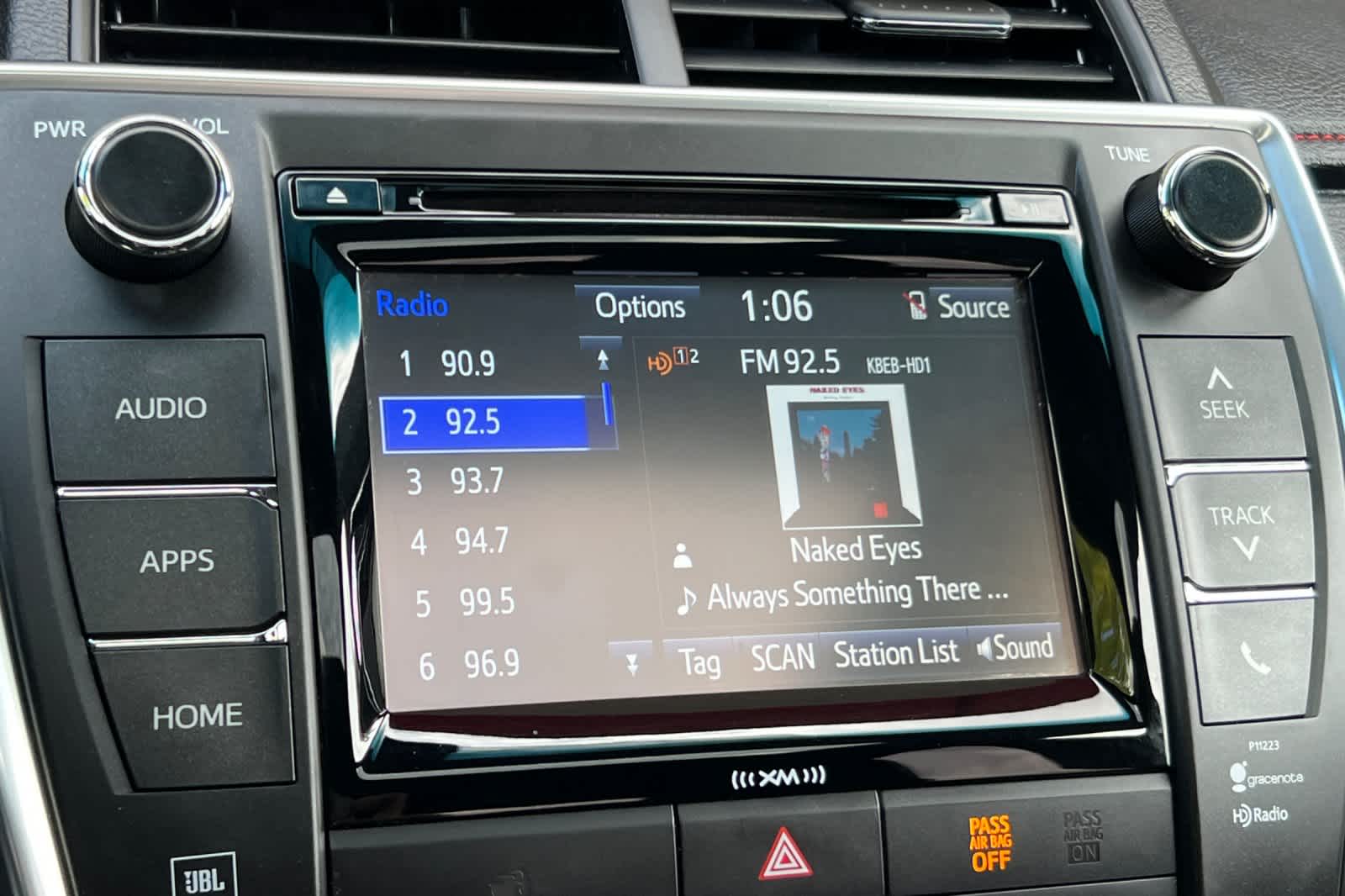 Thumbnail: 2017 Toyota Camry - 19