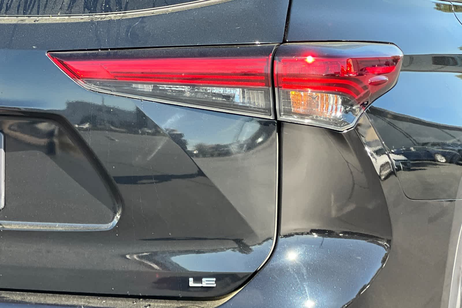 Thumbnail: 2023 Toyota Highlander - 33